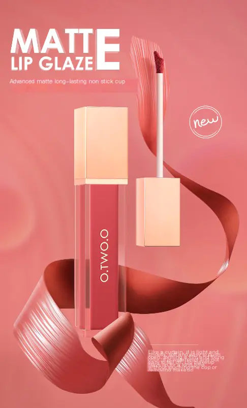 Moisturizing and Nourishing Lip Glaze