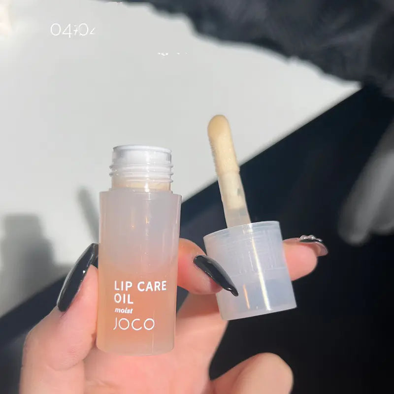 Transparent Lip Care Oil and Moisturizing Lip Gloss