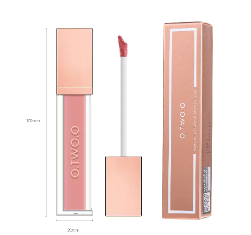 Moisturizing and Nourishing Lip Glaze