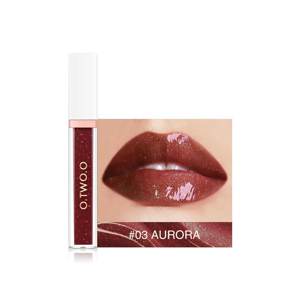 Moisturizing and Nourishing Lip Glaze